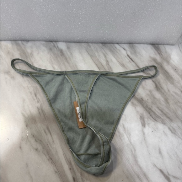 SKIMS | Thong Panty Bundle Lot of 2 NWT size 4X - Picture 4 of 10